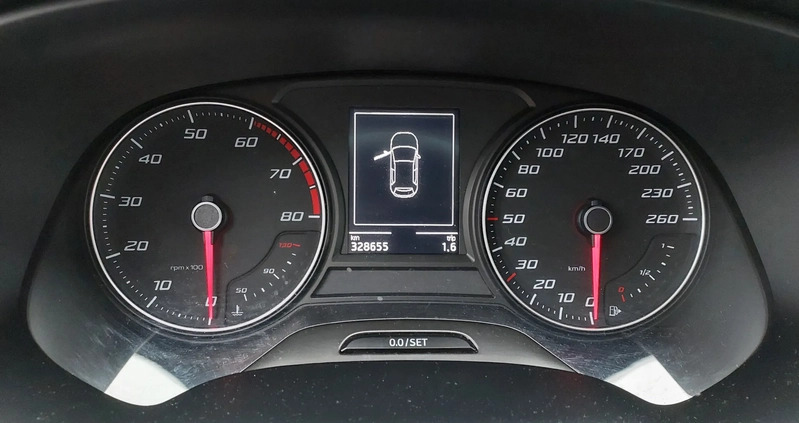 Seat Leon cena 34900 przebieg: 328700, rok produkcji 2015 z Warszawa małe 154